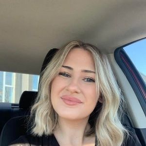 Meet your Posher, Ophélie